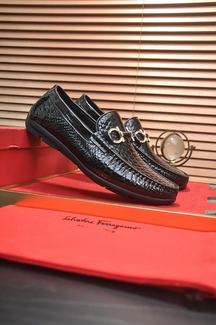 Men's shoes 💰460💶 [Ferragamo/Ferragamo] The latest model in the counter. Original imported open-sided fine cowhide hand-woven + imported 🐂 cowhide + original luxury metal buckle + original combination outsole. No pressure in comparison 38--44🎉
